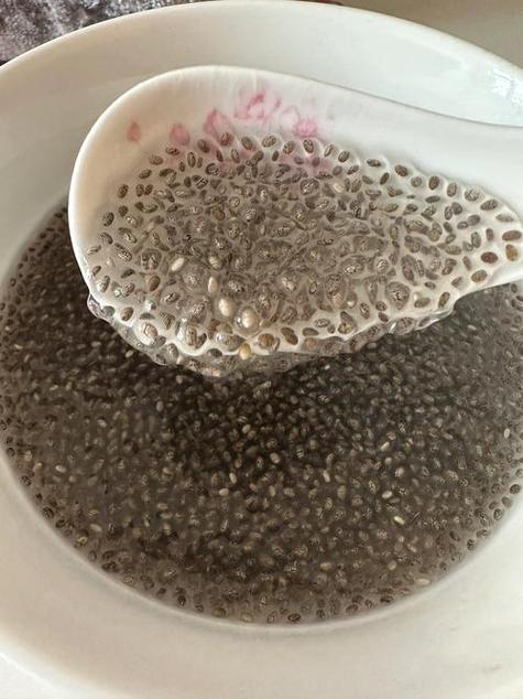 Soaking chia seeds in water